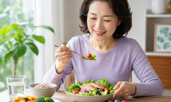 Đi bộ 60 phút mỗi ngày có đủ để giảm cân sau tuổi 55?