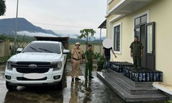 Phát hiện xe vận chuyển 148 bình nghi chứa 'khí cười'