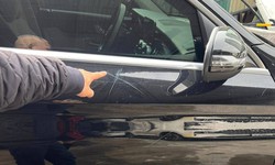 Người phụ nữ hầu toà vì cào xước xe Mercedes đỗ trước cửa nhà