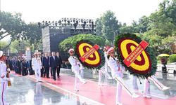 Lãnh đạo Đảng, Nhà nước tưởng niệm các Anh hùng liệt sĩ và viếng Chủ tịch Hồ Chí Minh