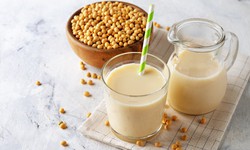 Uống sữa đậu nành có làm tăng kích thước vòng 1 cho thiếu nữ?