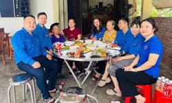 Ấm lòng những bữa cơm tri ân