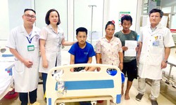 Giành lại sự sống cho nam sinh Lào nguy kịch
