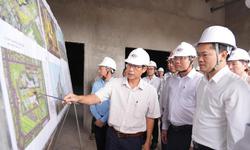 Thứ trưởng Thường trực Vũ Mạnh Hà: Cà Mau cần phát triển hệ thống y tế cân bằng giữa 3 cấp chăm sóc