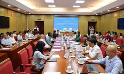 Hoàn thiện chính sách, phát triển công nghiệp dược liệu hiện đại để đưa YHCT thành một trong những trụ cột của hệ thống y tế