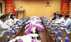 Bộ trưởng Đào Hồng Lan: Quan tâm đầu tư cho y tế là đầu tư cho phát triển bền vững của Lâm Đồng