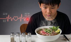 Cảnh báo tình trạng ăn mặn ở trẻ em và nguy cơ mắc bệnh tim mạch sớm