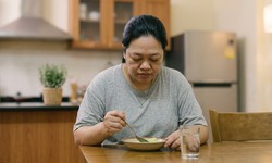 Tác hại của ăn kiêng khắt khe mà người giảm cân thường bỏ qua