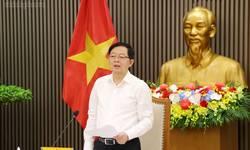 Phó Thủ tướng: Không chỉ trả lời, phải tìm cách giải quyết để doanh nghiệp làm được