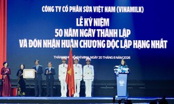 Vinamilk đón nhận Huân chương Độc lập hạng Nhất tại dấu mốc 50 năm