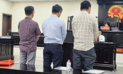 Cựu hiệu trưởng hầu tòa vì 'ăn chặn' tiền A80 của hơn 900 sinh viên