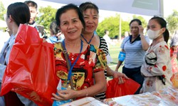 'Hội chợ 0 đồng' mang sẻ chia đến hơn 1.000 người bệnh