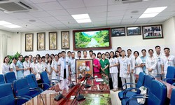 Ca ghép phổi thứ 15 được xuất viện: Vợ bệnh nhân rưng rưng cảm ơn y bác sĩ