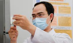 Nhiều người phải đi tiêm phòng dại, xử trí thế nào khi bị chó, mèo cắn?