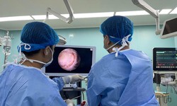 Bệnh viện Đại học Y Dược Buôn Ma Thuột triển khai thành công phẫu thuật nội soi lấy thoát vị đĩa đệm cột sống cổ đường sau