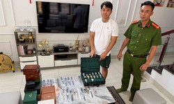 Khởi tố vụ buôn bán đồng hồ giả nhiều thương hiệu nổi tiếng