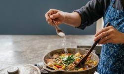 Ăn mặn ảnh hưởng đến huyết áp như thế nào?