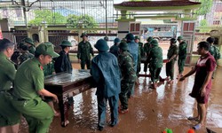 Hỗ trợ người dân khắc phục thiệt hại sau mưa lũ