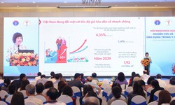 Chủ động phòng bệnh, cá thể hoá điều trị, cách tiếp cận mới để thích ứng già hoá dân số