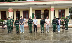 3 người Trung Quốc trả 5000 USD cho môi giới để vượt biên vào Việt Nam trái phép