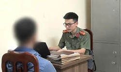 Phát trực tiếp thông tin sai sự thật về 'vỡ đê', hai người bị xử phạt