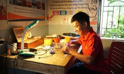 30 tuổi trở lại trường, nam sinh khuyết tật nhận giải 'Tỏa sáng nghị lực Việt'