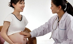 Thai phụ n&#224;o c&#243; nguy cơ vỡ tử cung?