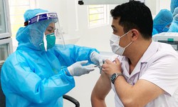 Quyết định sử dụng 12.100 tỷ đồng từ ng&#226;n s&#225;ch mua vắc xin COVID-19