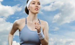 Đi bộ và chạy trên máy tốt hay tập ngoài trời tốt hơn?