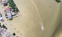 Nước lũ d&#226;ng đạt đỉnh tại đập Tam Hiệp, Trung Quốc