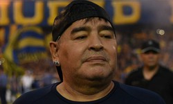 Huyền thoại b&#243;ng đ&#225; Maradona vừa phẫu thuật th&#224;nh c&#244;ng cục m&#225;u đ&#244;ng trong n&#227;o