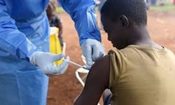 Gần 2000 người tử vong v&#236; virus Ebola ở Congo