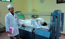 Cấp cứu và điều trị các bệnh dưới nước, các tai biến do lặn biển còn gặp khó khăn