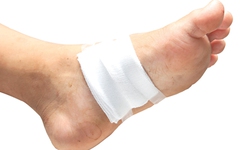 L&#224;m g&#236; khi bị thương do vật sắc nhọn nghi d&#237;nh m&#225;u nhiễm HIV