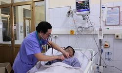 Quảng Ninh: Cứu sống kịp thời bệnh nh&#226;n vi&#234;m cơ tim cấp, sốc tim nguy kịch