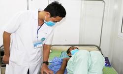 Cứu sống thanh ni&#234;n trẻ c&#243; nguy cơ sốc mất m&#225;u, đe dọa tử vong