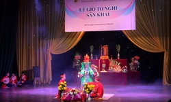 Long trọng giỗ Tổ nghề S&#226;n khấu