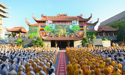 Đại lễ Phật đản 2020 ph&#225;t trực tuyến, kh&#244;ng tập trung đ&#244;ng người