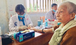 Bến Tre: Hơn 1.000 lượt người d&#226;n được tầm so&#225;t, kh&#225;m, tư vấn sức khỏe miễn ph&#237;