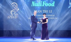 Nutifood nhận “hat-trick” giải thưởng về doanh nghiệp &amp; l&#227;nh đạo xuất sắc ch&#226;u &#193;