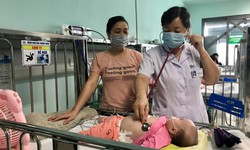 Gia tăng bệnh nhi mắc virus hợp b&#224;o h&#244; hấp: Khuyến c&#225;o khẩn từ chuy&#234;n gia BV Nhi Trung ương