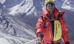 Người khiếm thị đầu ti&#234;n tại ch&#226;u &#193; chinh phục đỉnh Everest&#160;