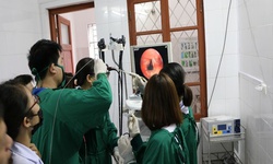 Đỉa dài 5cm sống bám trong khí quản người đàn ông suốt 1 tháng