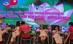 Ng&#224;y hội “Blouse trắng, tr&#225;i tim hồng”, thu được 154 đơn vị m&#225;u cứu bệnh nh&#226;n