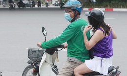 Các bến xe ở Hà Nội im ắng, hành khách lủi thủi quay về