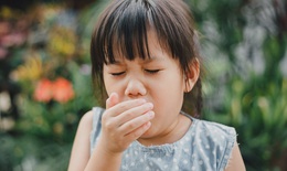Ho ở trẻ em: Nguyên nhân và những sai lầm thường gặp