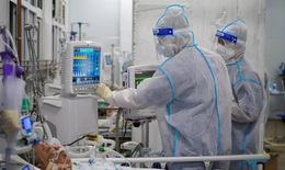 Sáng 16/10: Chỉ còn hơn 3.800 ca COVID-19 nặng; Italy trao tặng Việt Nam thêm hơn 2 triệu liều vaccine AstraZeneca

