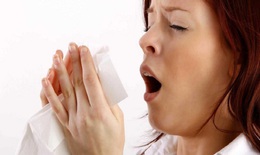Bệnh viêm mũi dị ứng trầm trọng hơn khi bị lệch vách ngăn, xử lý và dùng thuốc thế nào?