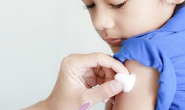 Trung Quốc ti&#234;m vaccine ngừa COVID-19 cho trẻ từ 3-11 tuổi