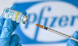 Mỹ cấp ph&#233;p sử dụng khẩn cấp vaccine Pfizer-BioNTech COVID-19 cho trẻ em từ 5 đến 11 tuổi